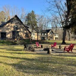 The Best Spot For A Cozy Retreat Near Lake Michigan